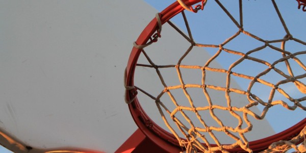 国内媒体人：上海男篮与辽宁男篮已达成交易协议，张镇麟很快将加盟上海男篮