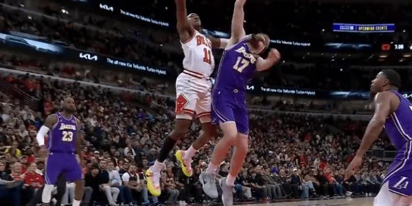 百家乐平台-蒂米被打到面部走回更衣室，裁判回看吹多森姆普通进攻犯规